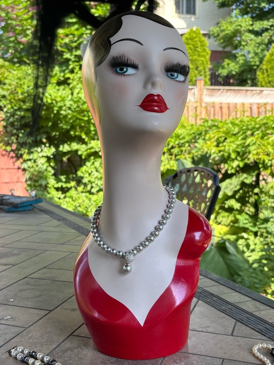 Jewelry - Vintage Grey Faux Pearl Necklace | Perlas Eleginda Pearl Pendant Necklace